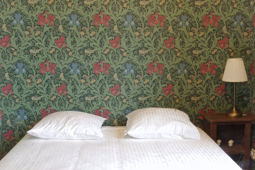 Photo of Bedroom in Izon