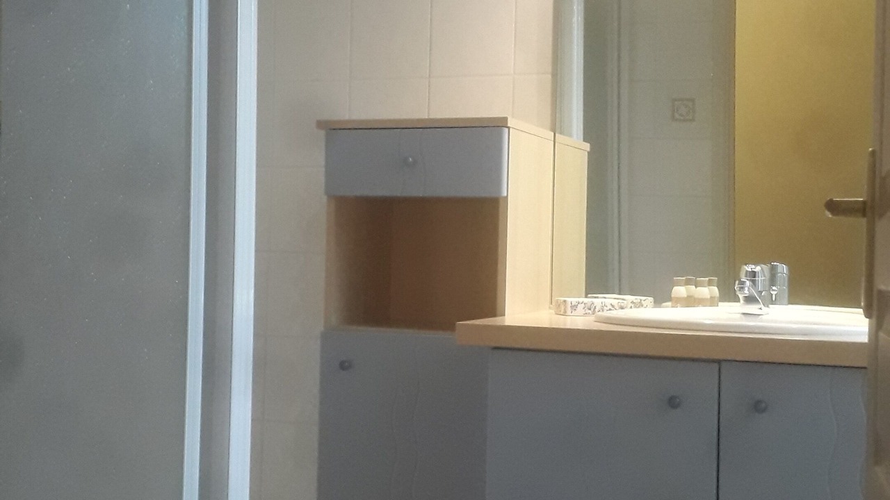 Photo of Bathroom in Latille