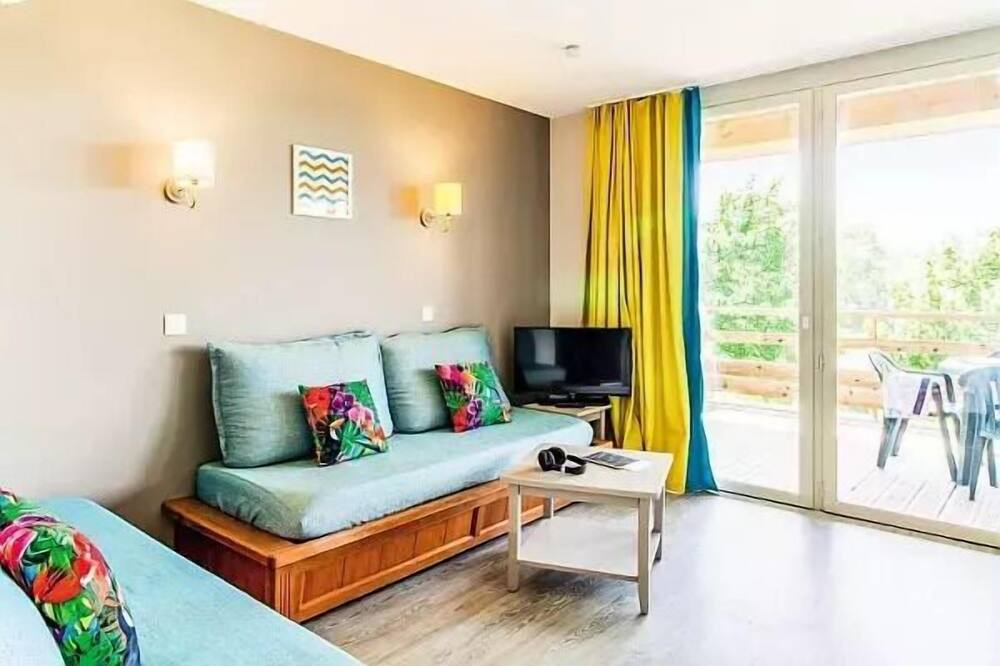 Photo of Livingroom in Jonzac