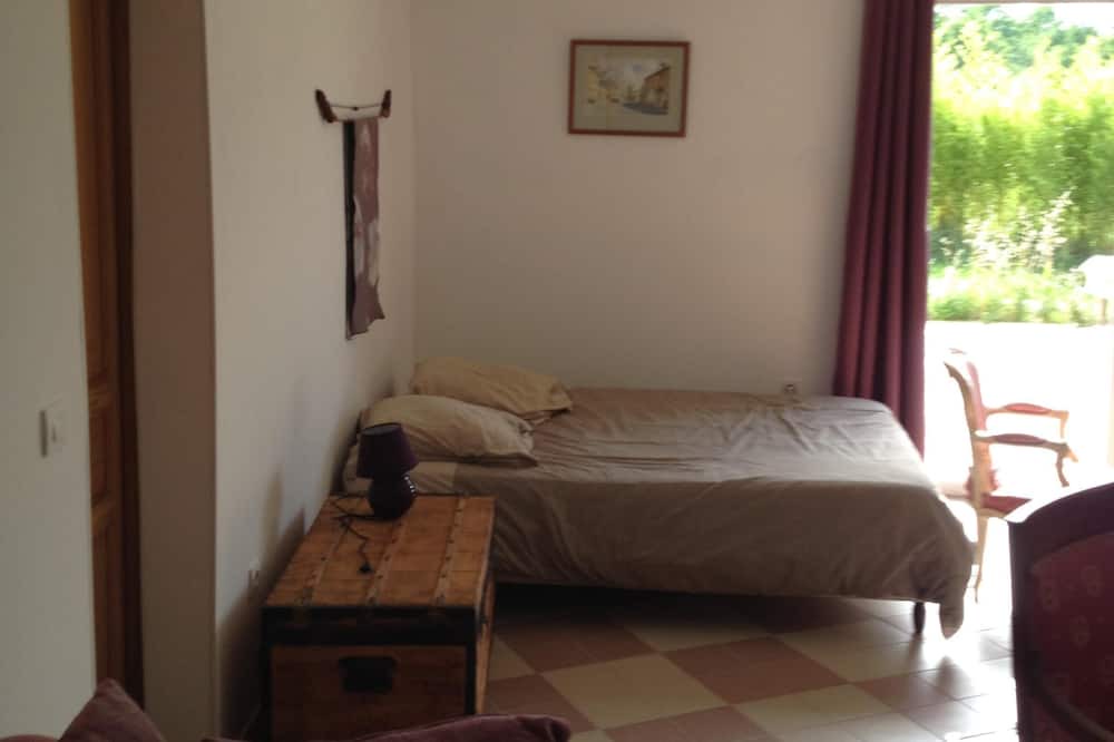 Photo of Bedroom in Bourg-sur-Gironde