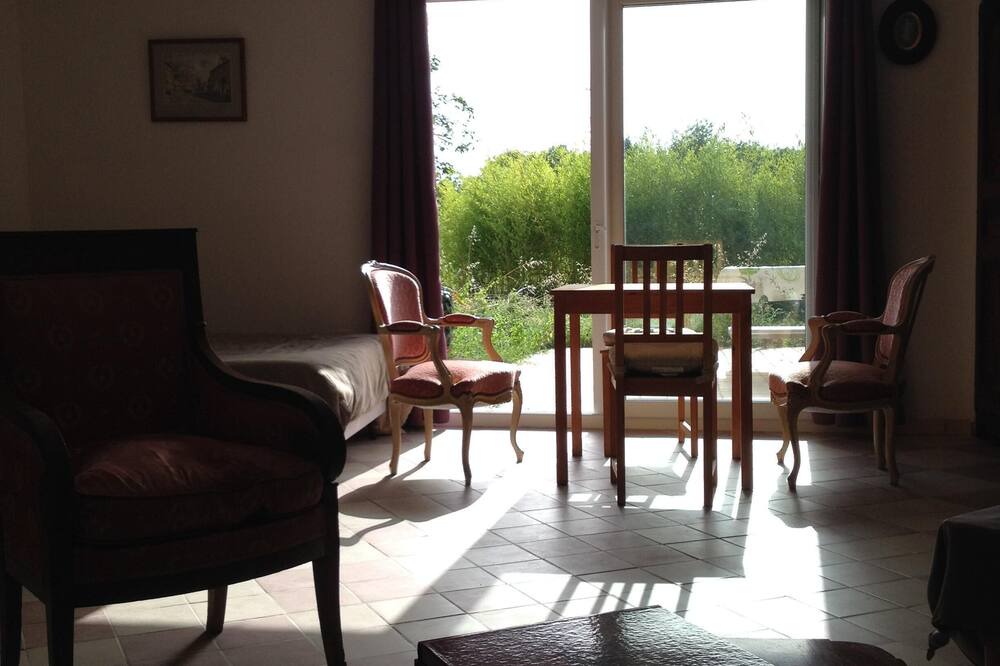 Photo of Livingroom in Bourg-sur-Gironde