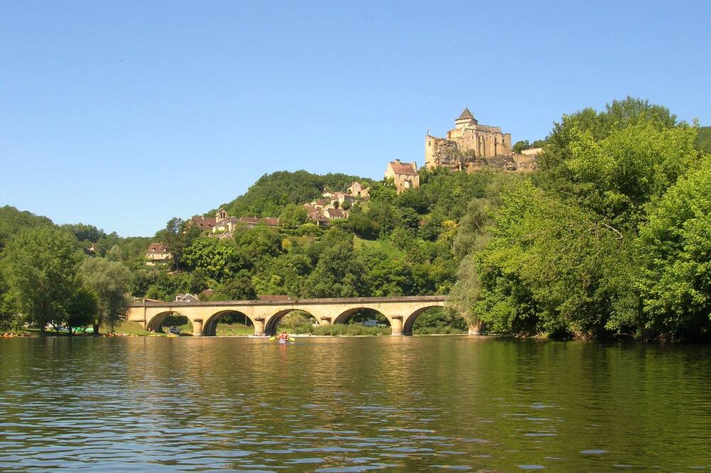 Photo of Others in Bezenac