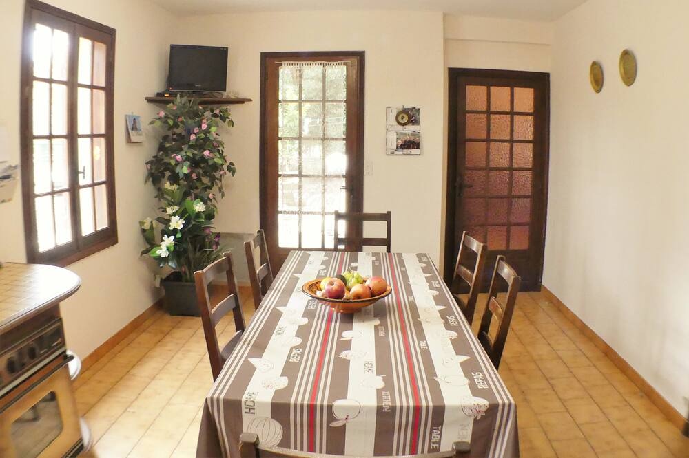 Photo of Kitchen in Beynac-et-Cazenac