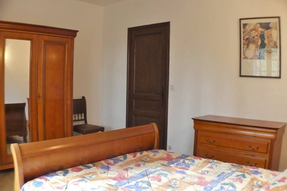 Photo of Bedroom in Beynac-et-Cazenac
