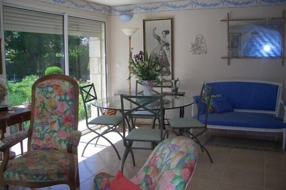 Photo of Livingroom in Souvigne