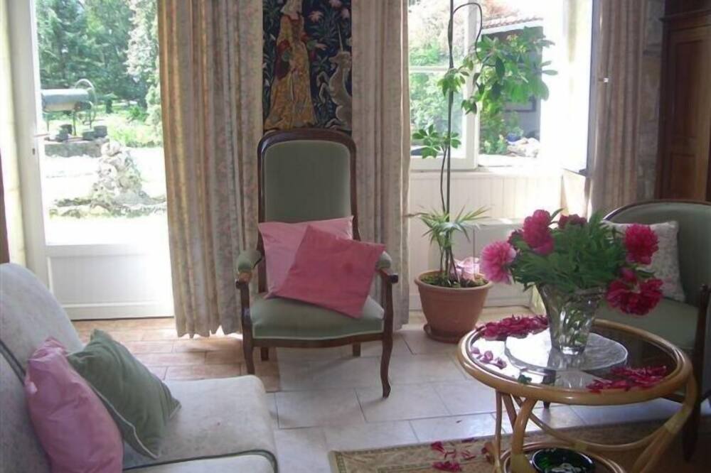 Photo of Livingroom in Souvigne