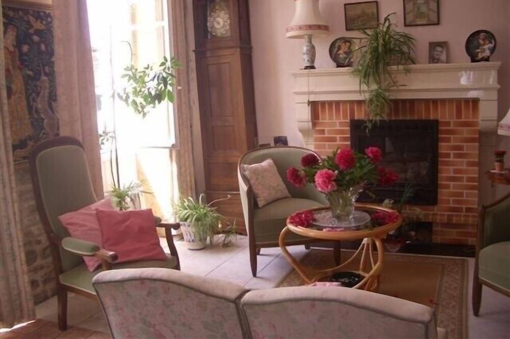 Photo of Livingroom in Souvigne