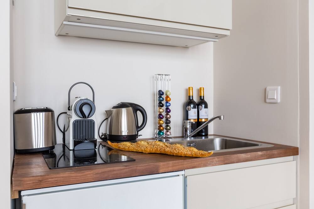 Photo of Kitchen in Hotel de Ville - Quinconces