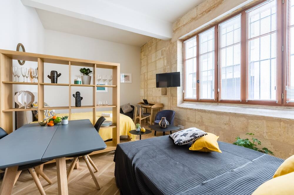 Photo of Bedroom in Hotel de Ville - Quinconces