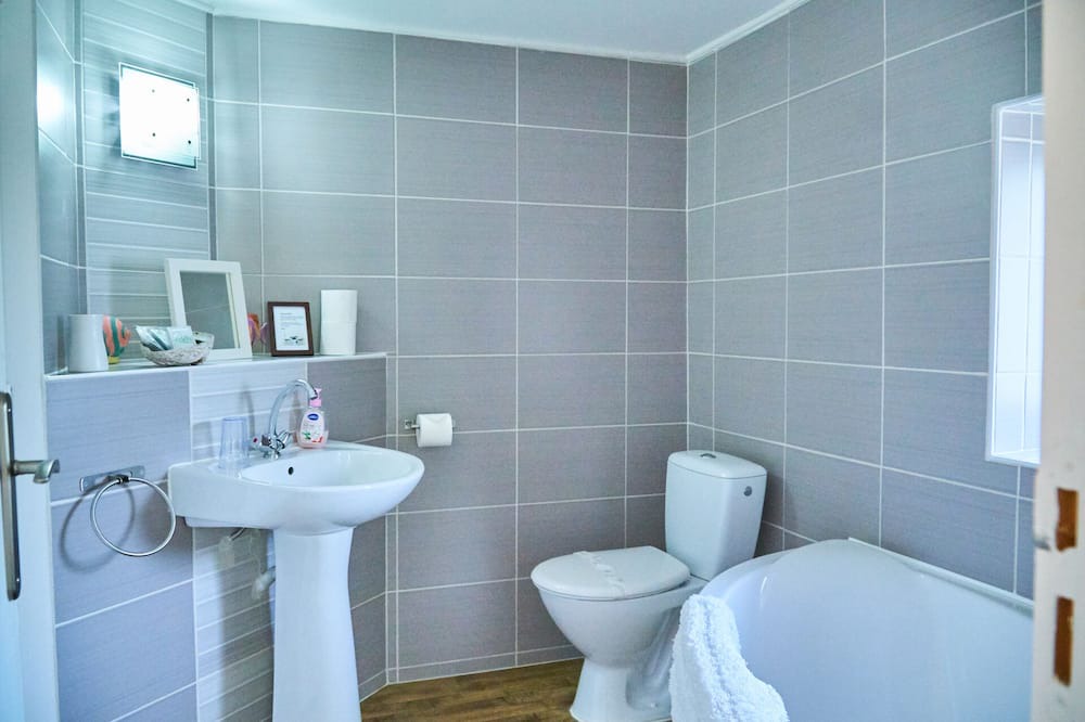 Photo of Bathroom in Pageas