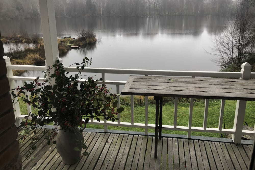 Photo of Patio Balcony in Ladignac le Long