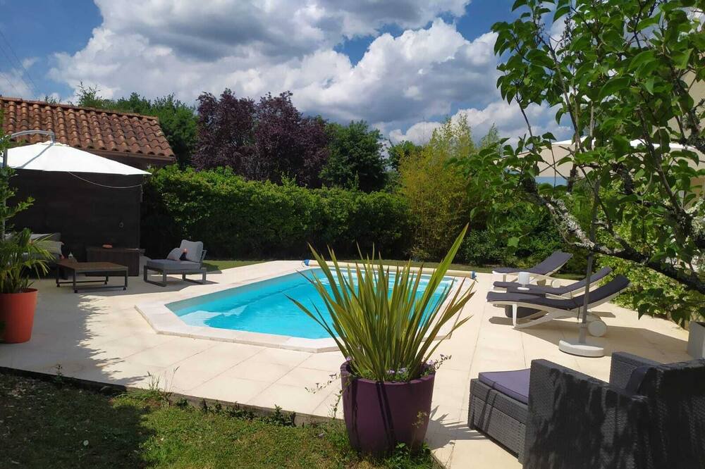 Photo of Outdoor in Saint-Aubin-de-Medoc