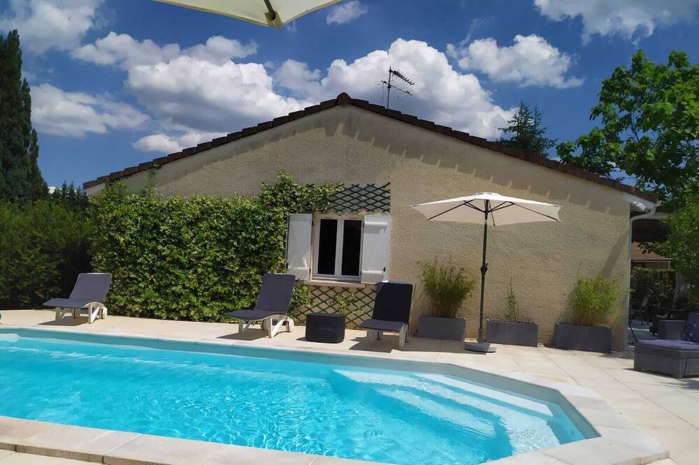Photo of Outdoor in Saint-Aubin-de-Medoc