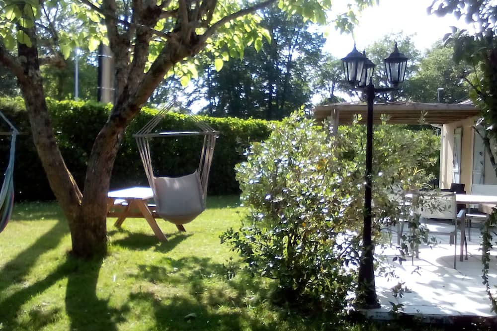 Photo of Outdoor in Saint-Aubin-de-Medoc