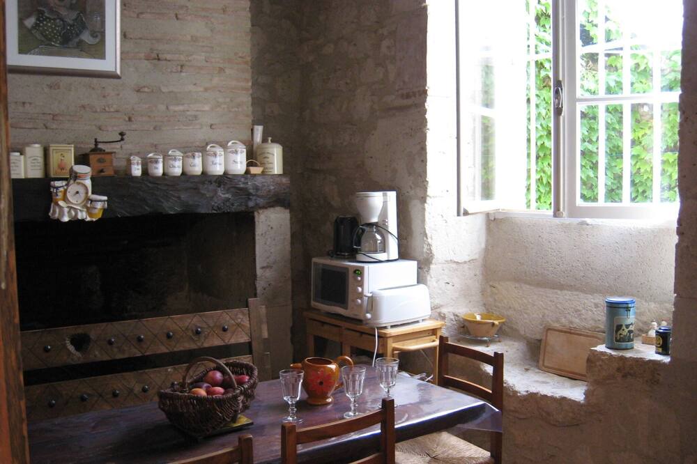 Photo of Kitchen in Puymirol