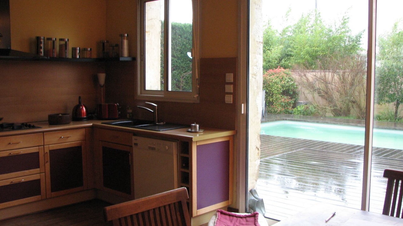 Photo of Kitchen in Saint-Medard-en-Jalles