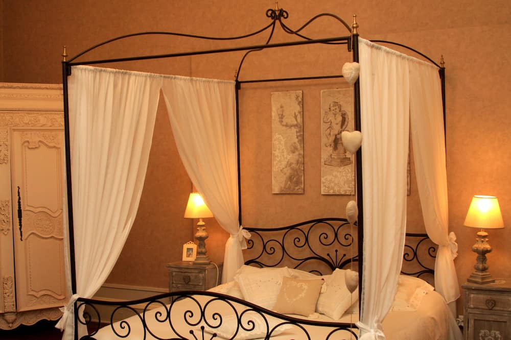 Photo of Bedroom in Montussan
