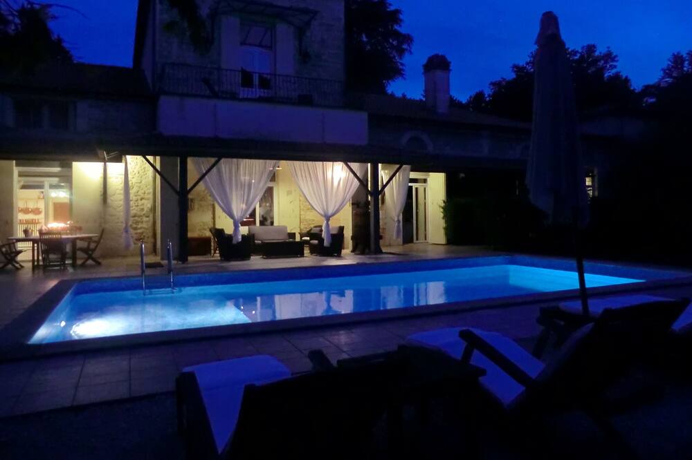 Photo of Outdoor in Montussan