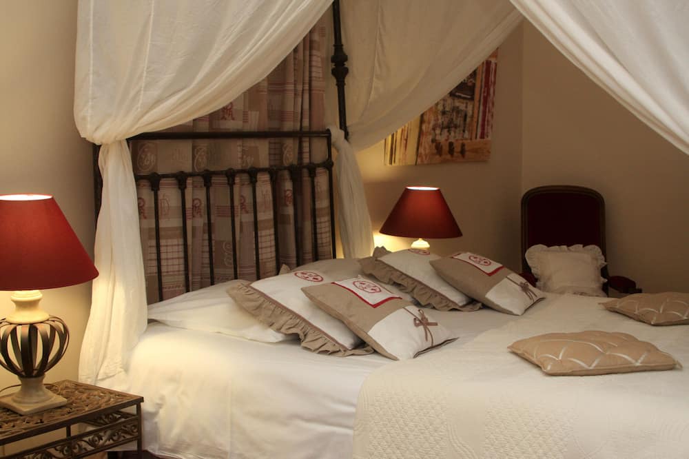 Photo of Bedroom in Montussan