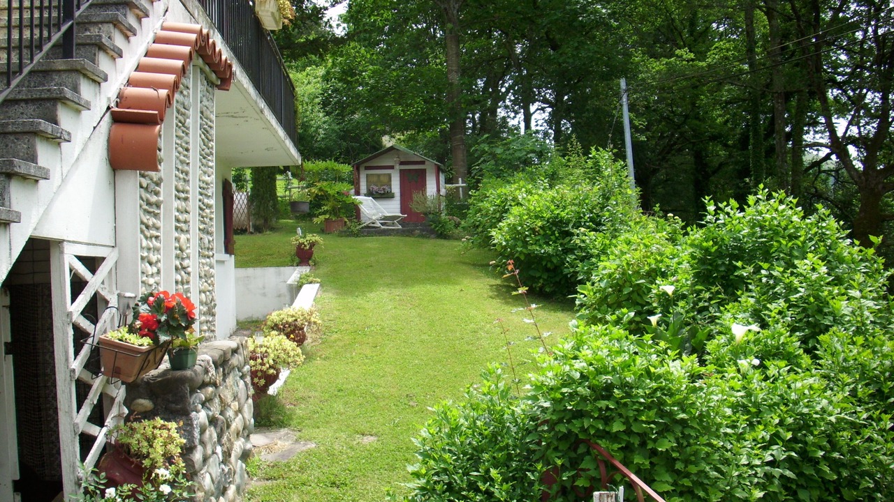 Photo of Outdoor in Garindein