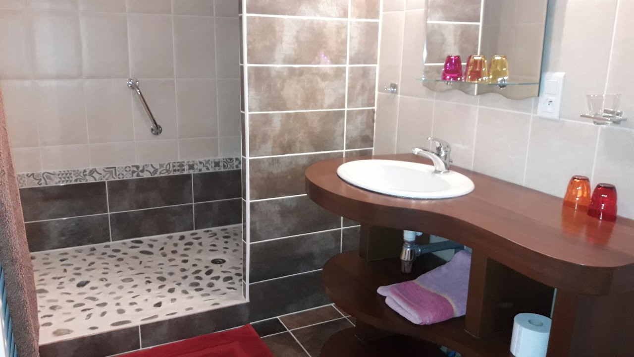 Photo of Bathroom in Arrast-Larrebieu