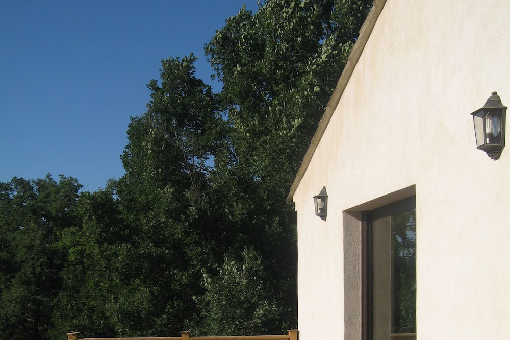 Photo of Patio Balcony in Eguilles