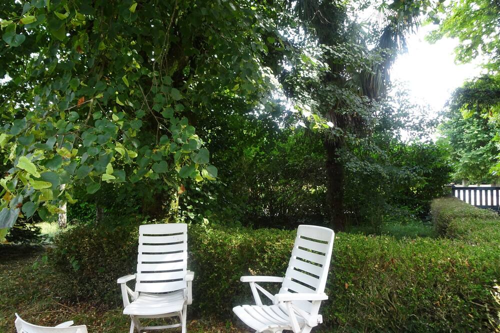 Photo of Outdoor in Sainte-Maure-de-Peyriac