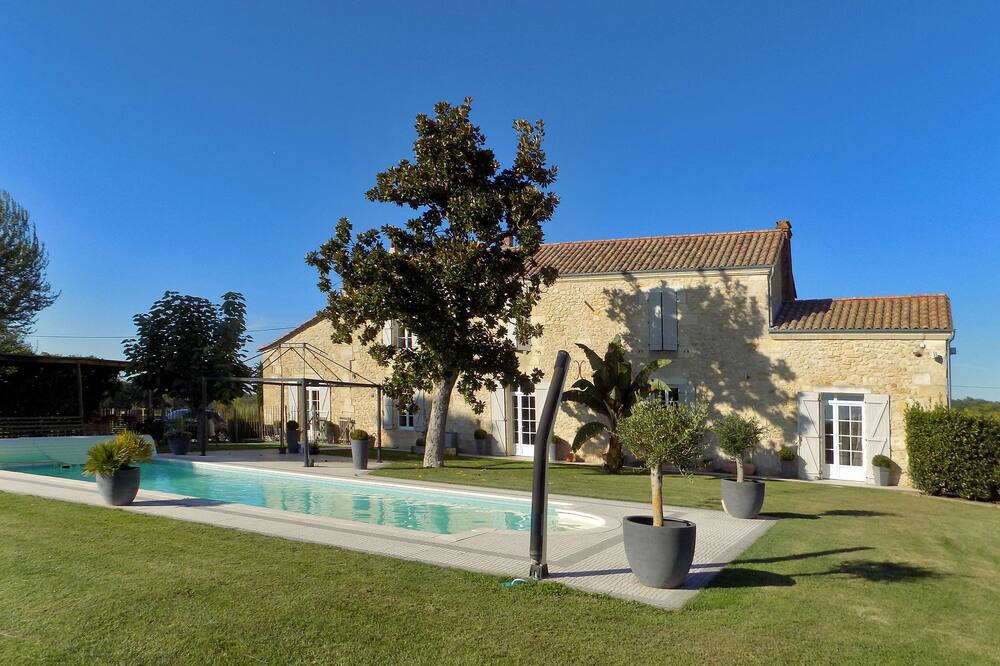 Photo of Outdoor in Sallebruneau