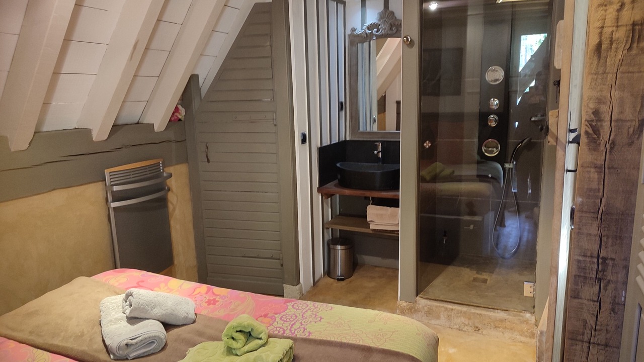 Photo of Bedroom in Saint-Felix-de-Villadeix