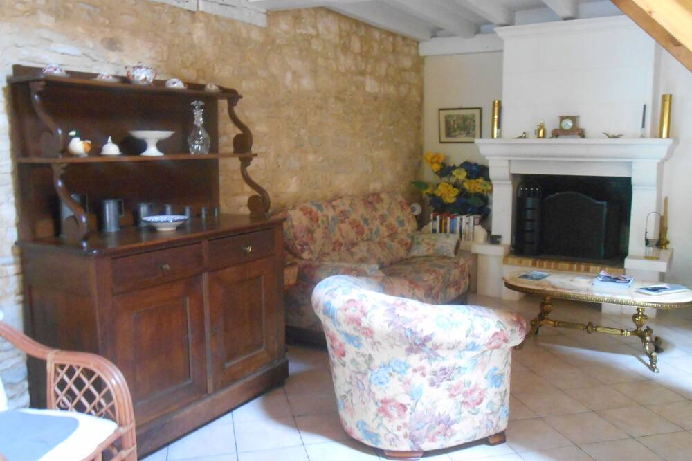 Photo of Livingroom in La Boissiere-d’Ans