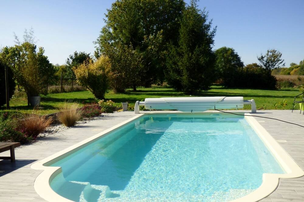 Photo of Outdoor in Saint-Fort-sur-le-Ne