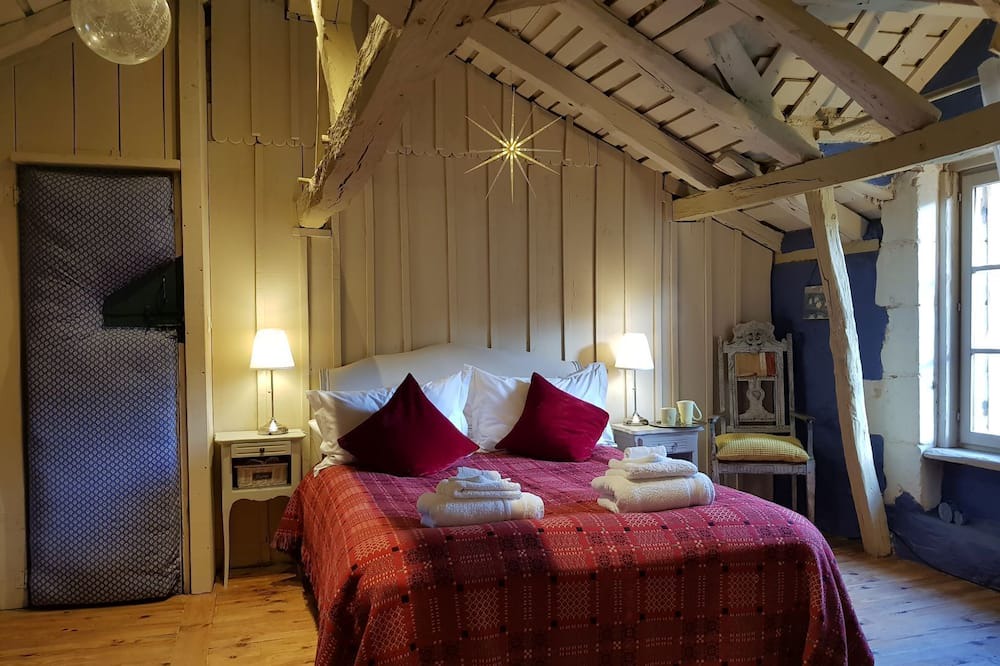 Photo of Bedroom in Issac