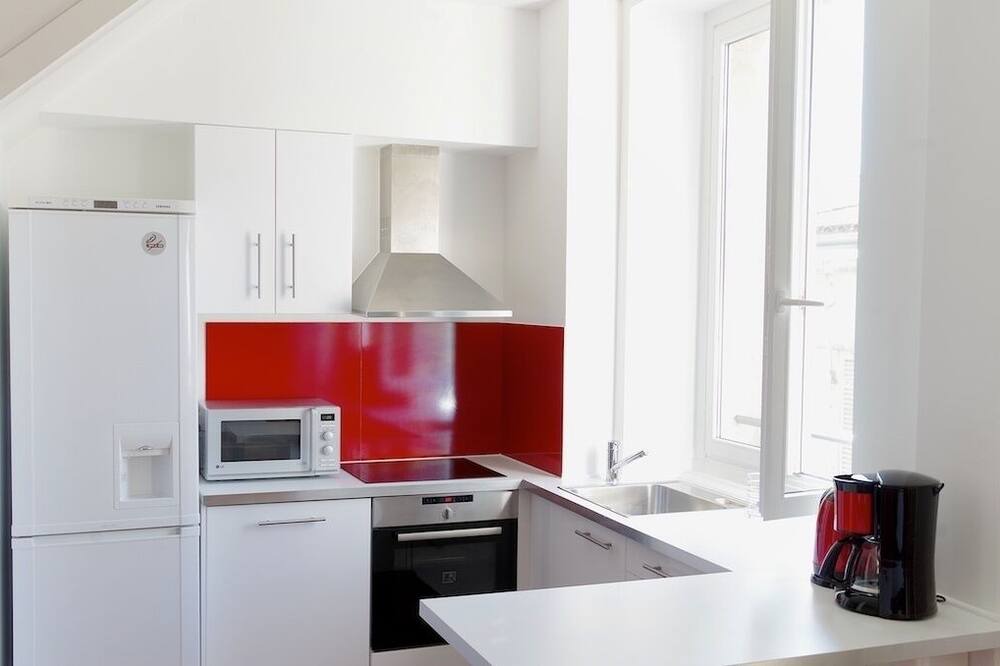 Photo of Kitchen in Hotel de Ville - Quinconces
