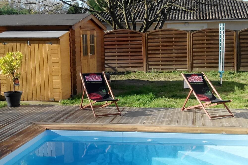 Photo of Outdoor in Ambares-et-Lagrave