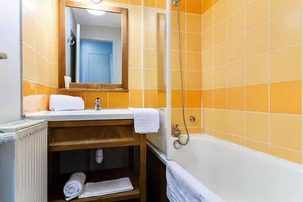 Photo of Bathroom in Jonzac