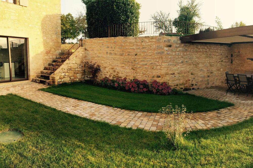 Photo of Outdoor in Sainte-Mondane
