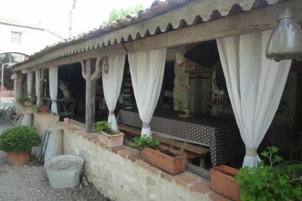 Photo of Patio Balcony in Duras