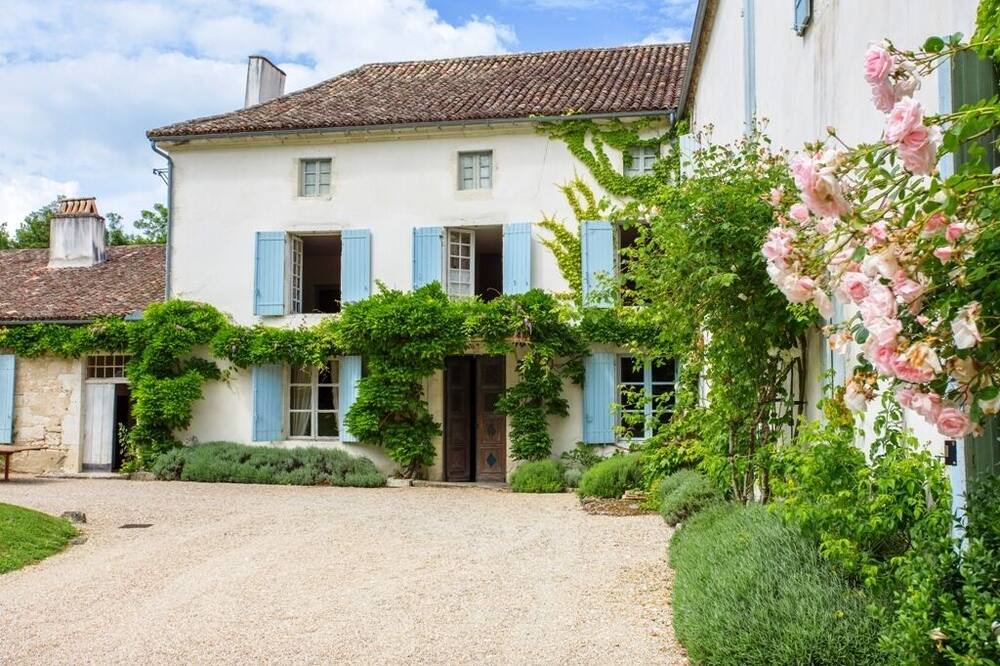 Photo of Outdoor in Saint-Aubin-de-Cadelech