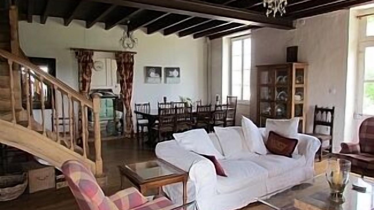 Photo of Livingroom in Saint-Quantin-de-Rancanne