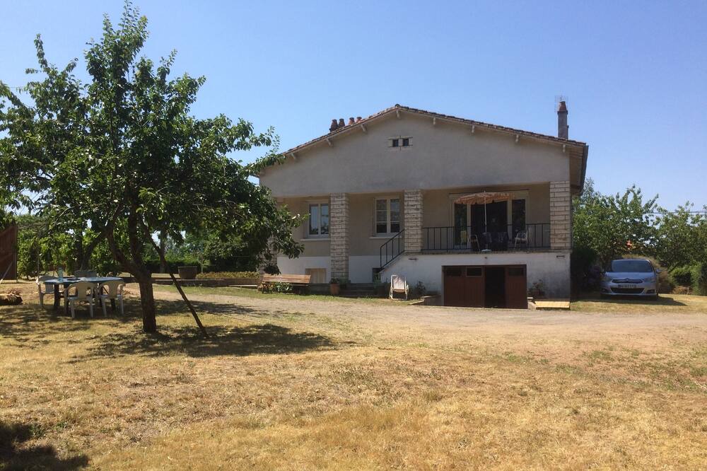 Photo of Outdoor in Availles-Limouzine