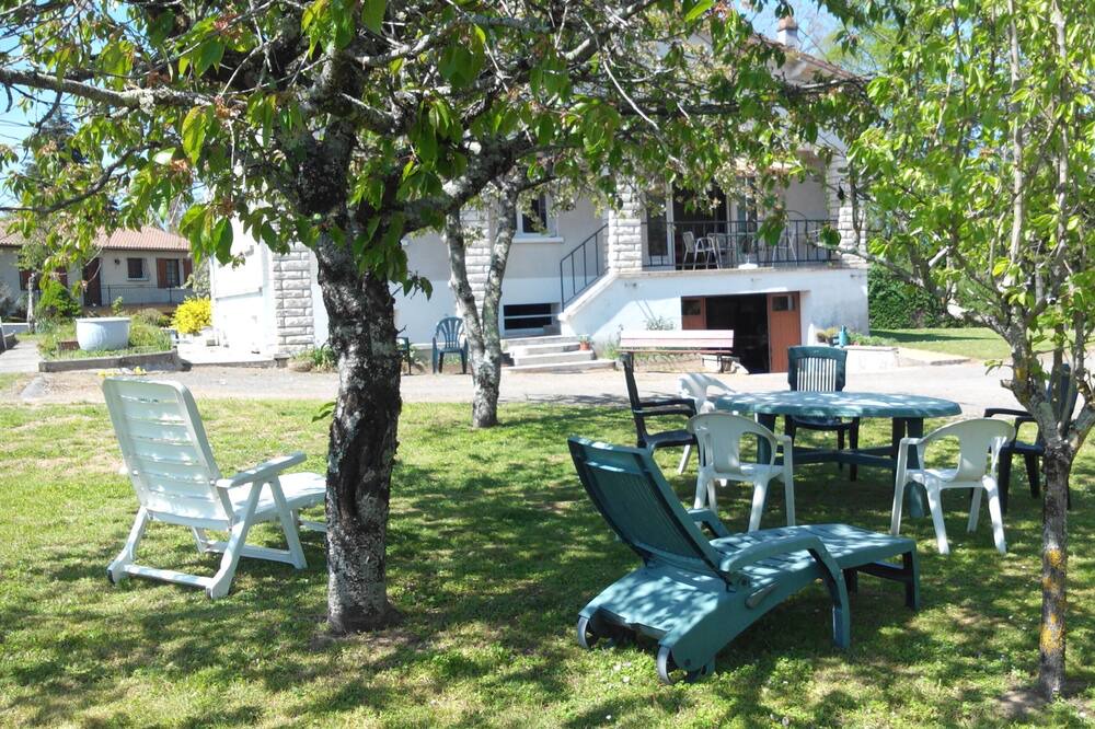 Photo of Outdoor in Availles-Limouzine