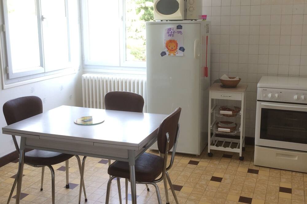 Photo of Kitchen in Availles-Limouzine