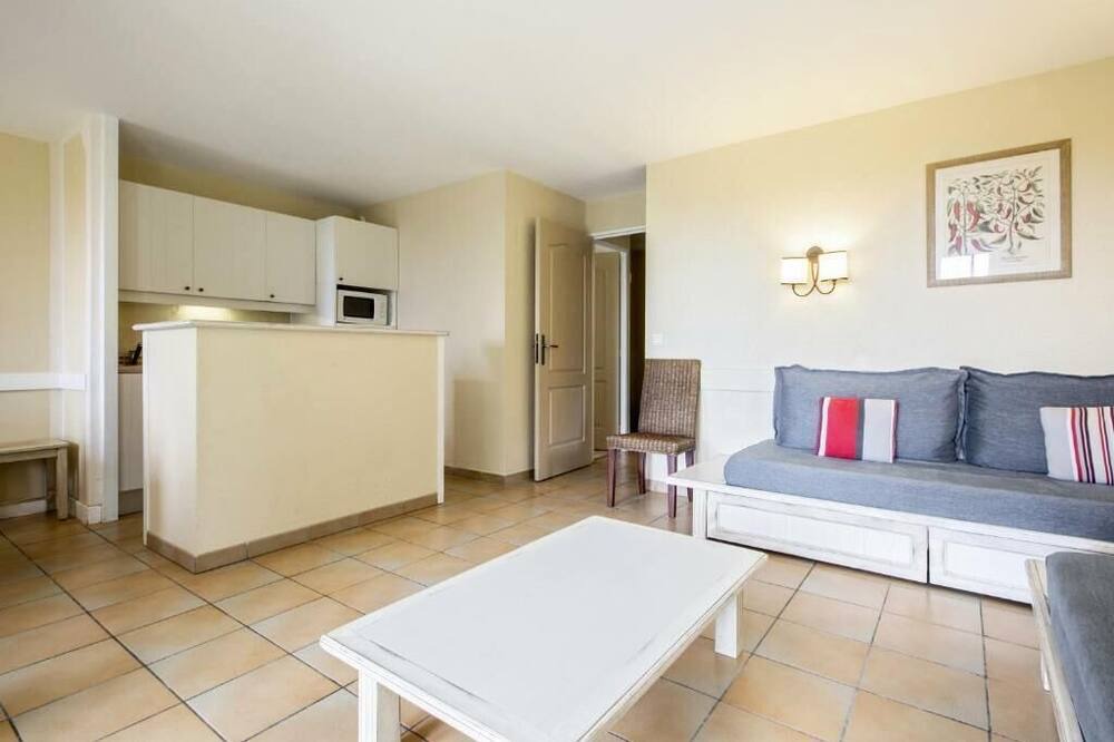 Photo of Livingroom in Behobie