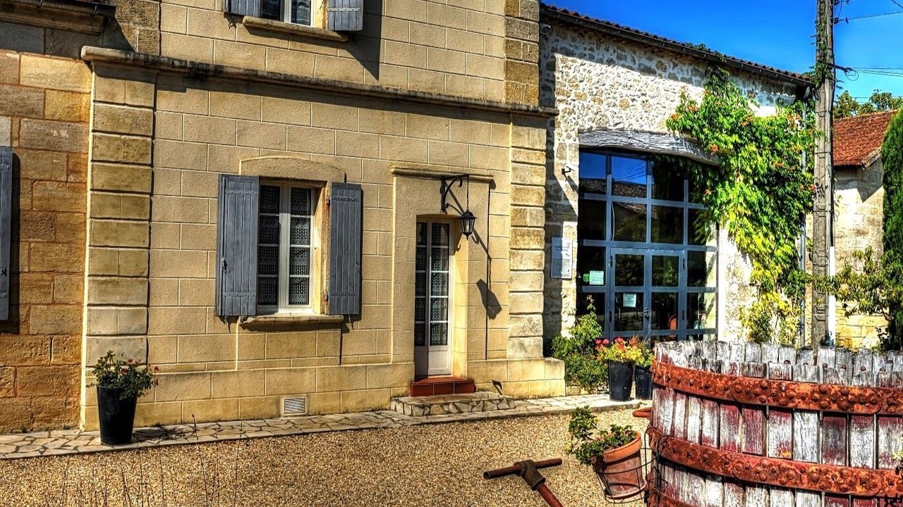 Photo of Outdoor in Petit-Palais-et-Cornemps