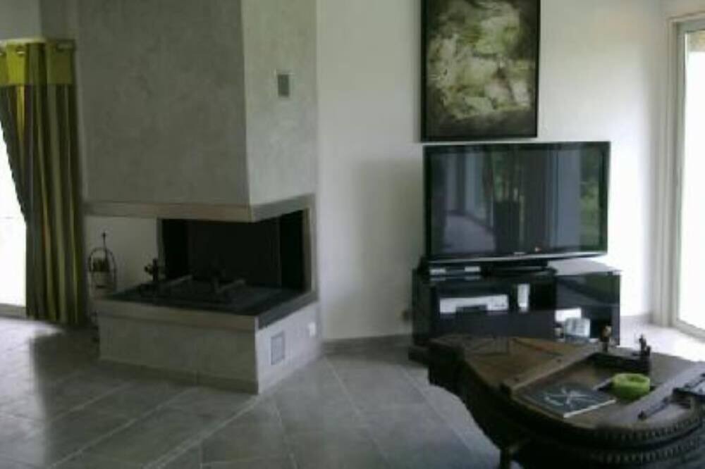 Photo of Livingroom in Bassussarry