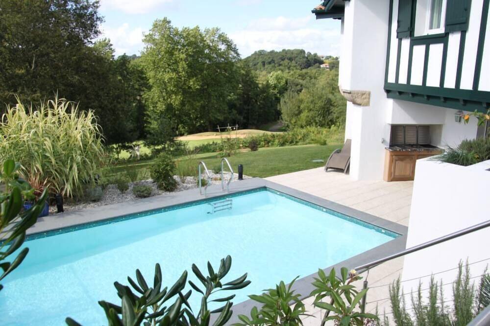 Photo of Outdoor in Bassussarry