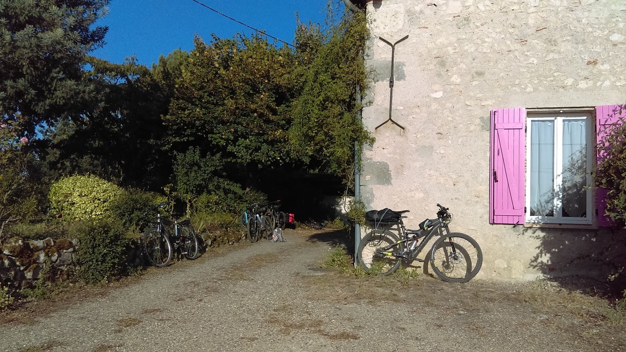 Photo of Outdoor in Saint-Pierre-de-Buzet