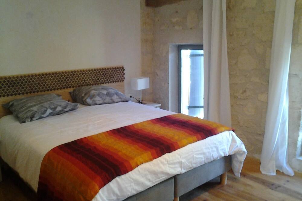 Photo of Bedroom in Saint-Emilion