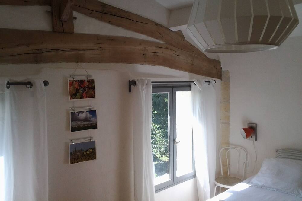 Photo of Bedroom in Saint-Emilion