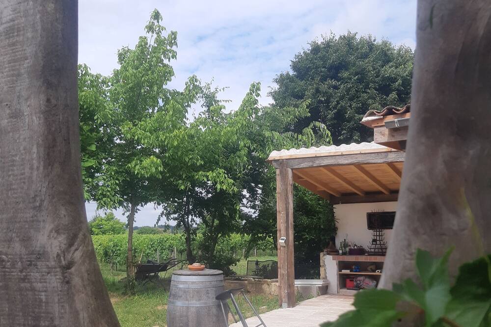 Photo of Patio Balcony in Saint-Emilion